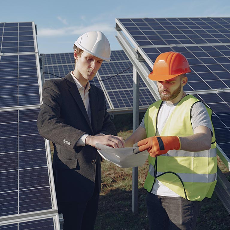 Photovoltaikanlage auf Hausdach in Österreich – Elektro Voltex
